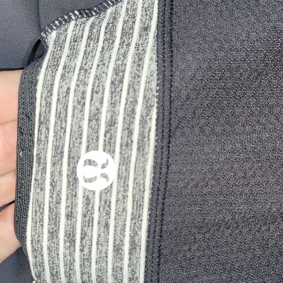 Lululemon Tank - Picture 3 of 4